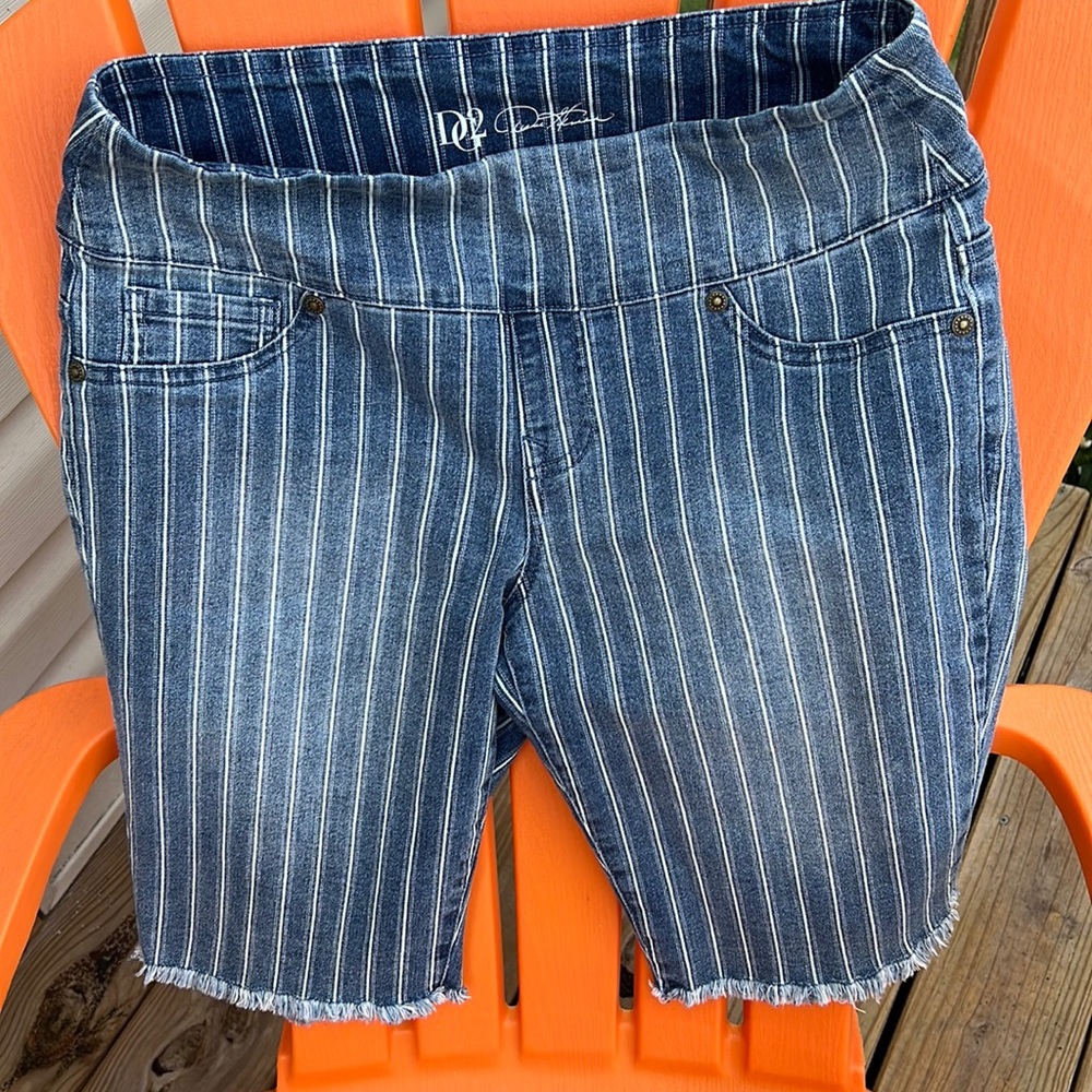 DG2 Bermuda shorts